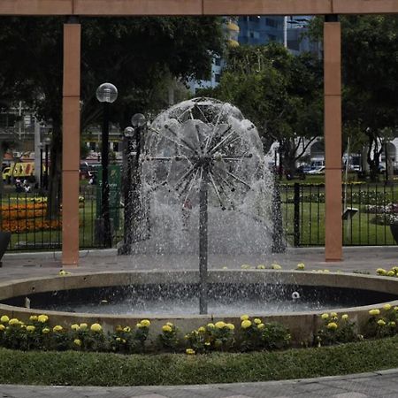 Hab Pequena Bano Compartido La Paz 4 Lima Exterior foto